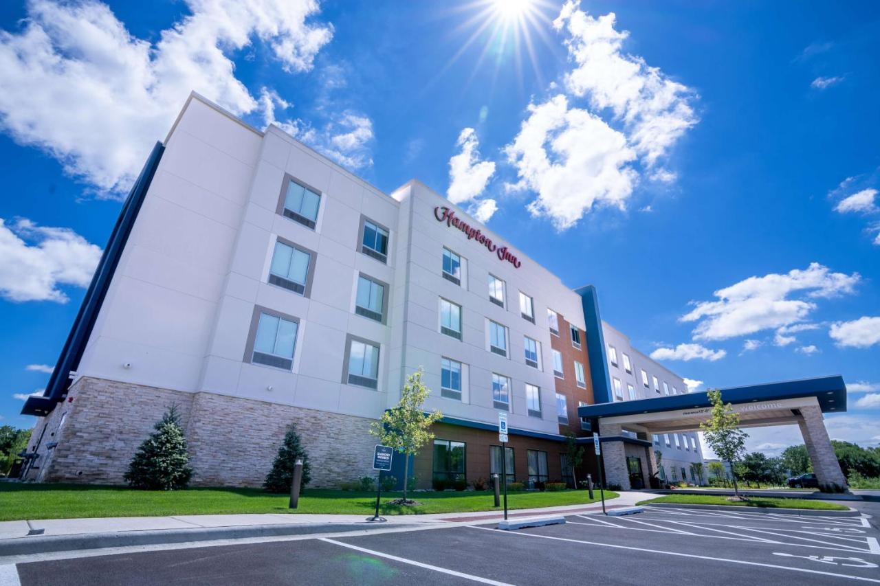 Hampton Inn By Hilton Huntley Chicago ภายนอก รูปภาพ