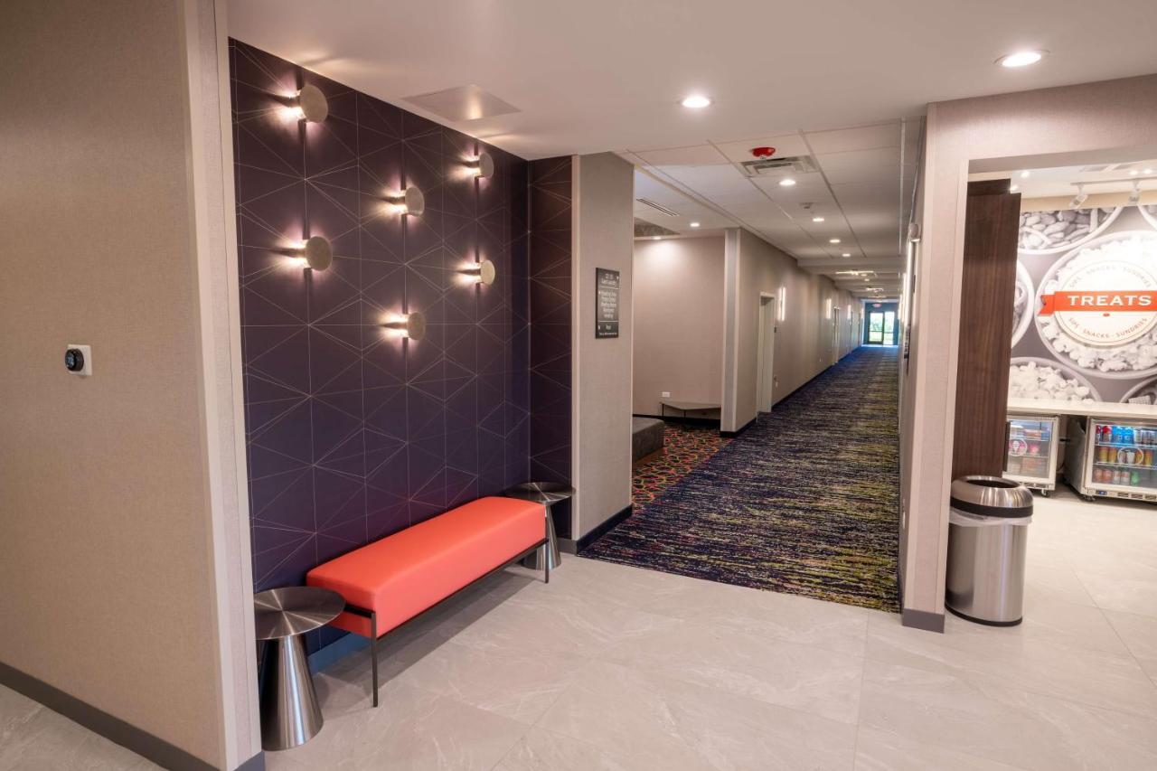 Hampton Inn By Hilton Huntley Chicago ภายนอก รูปภาพ