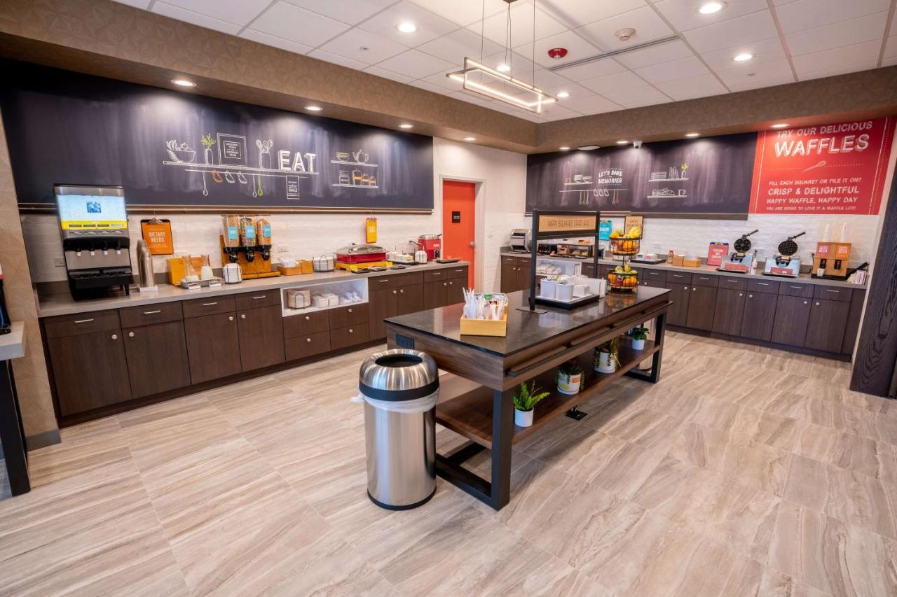 Hampton Inn By Hilton Huntley Chicago ภายนอก รูปภาพ