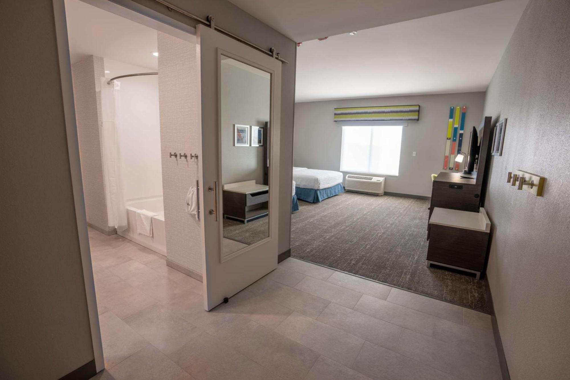 Hampton Inn By Hilton Huntley Chicago ภายนอก รูปภาพ
