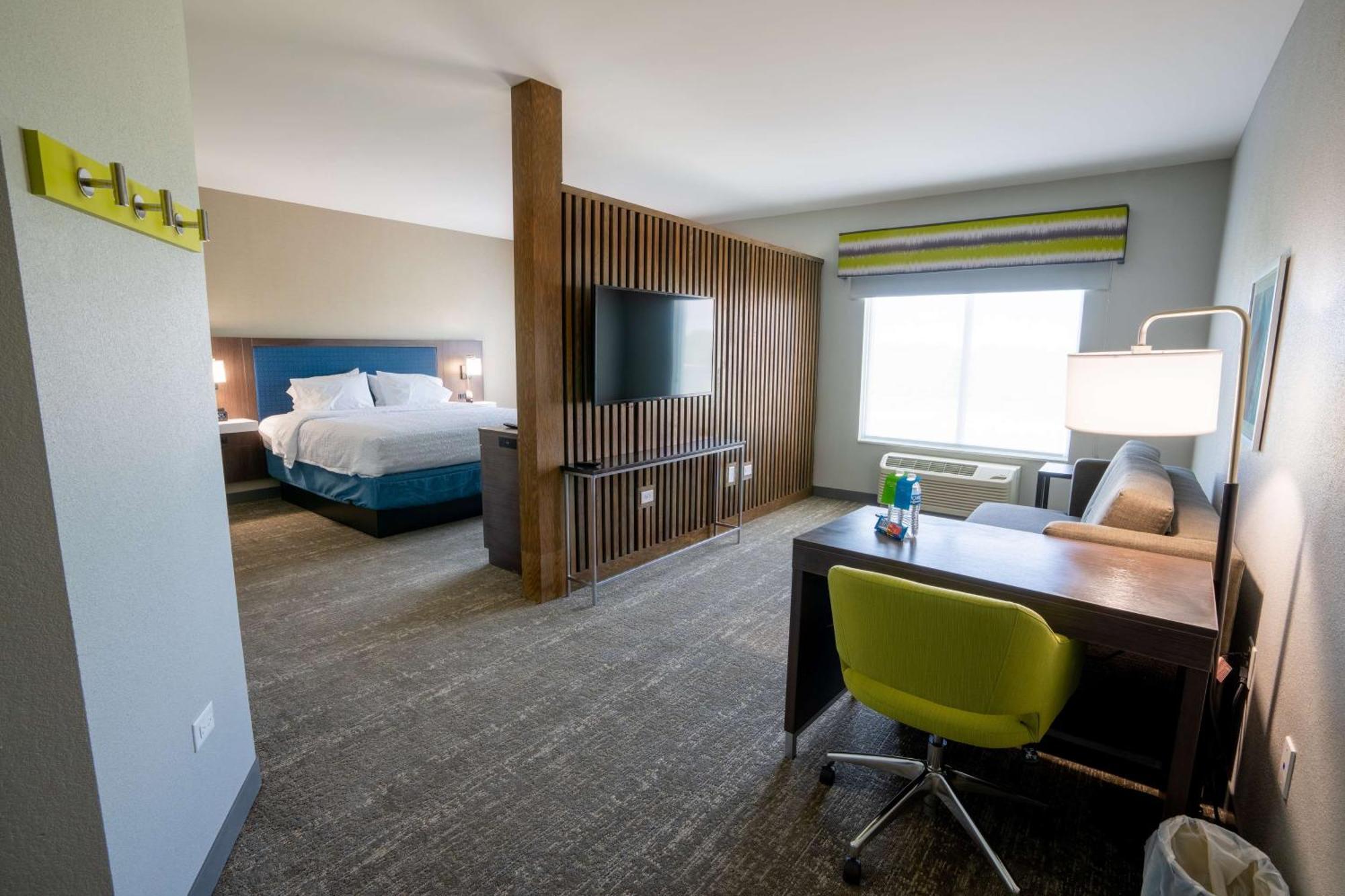 Hampton Inn By Hilton Huntley Chicago ภายนอก รูปภาพ