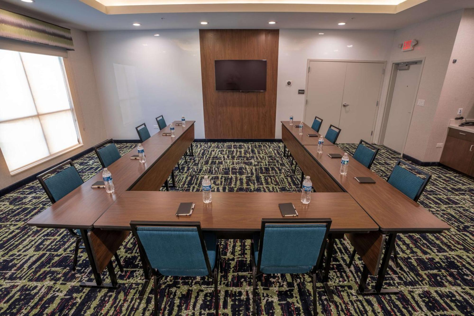 Hampton Inn By Hilton Huntley Chicago ภายนอก รูปภาพ